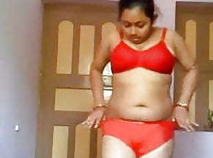 Kanchipuram Tamil hot village girl showing her nude body