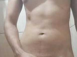 Mostrando o corpo gostoso amador brasileiro