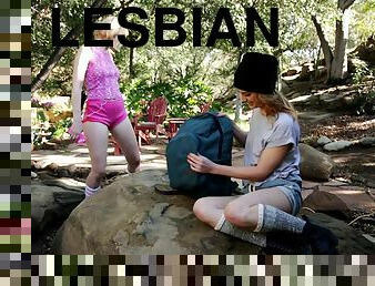 Kristen Scott and Chloe Couture love to play lesbian games