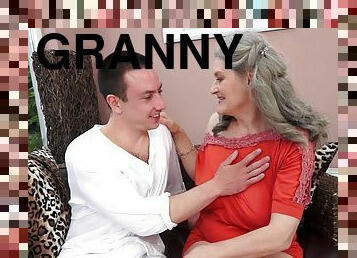 Hot blonde granny Aliz gets her snatch licked and fucked