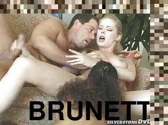 Luchy Dude Fucks a Blonde and a Brunette in a Hot Video