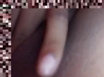 Lonely ebony pussy play