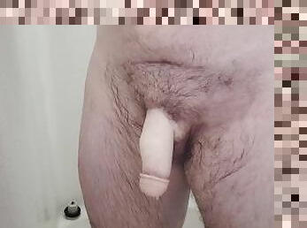 Un trangenre FTM se branle dans la douche