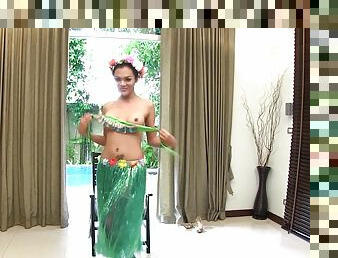 Thai Ladyboy Cindy Hawaii Outfit