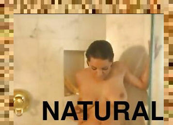 bañando, tetas-grandes, natural, ducha, a-solas, morena