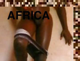 AFRICAN AMATEUR BBC EBONY WANKING AND MOANING AT CUMSHOT????????
