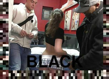 Black guy visits an Amsterdam hooker and fucks her hard