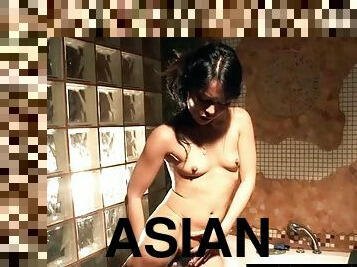 Horny asian gspot squirt