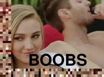 Kendra Sunderland Cheats On Her BF On Vacation