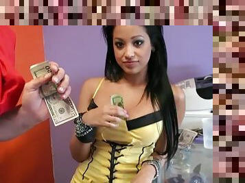 Sexy Latina Abella Anderson doesn't mint to fuck for money