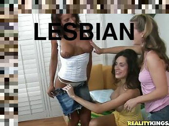 Striking Vivianna Goes Wild With Two Lesbian Babes