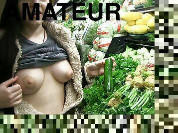 Marvellous Nadine Masturbates With Food Inside A Car In An Amateur Video