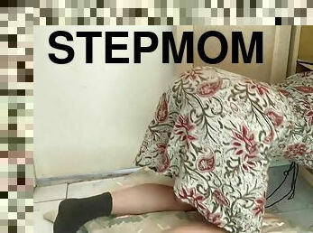 Stepmom Gets Stuck And Made Love - Mommy