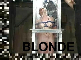 Blonde Lorelei Lee gets tortured in filled bathtub