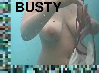 bañando, tetas-grandes, amateur, madurita-caliente, cámara, playa, espía, voyeur, natural, pechugona