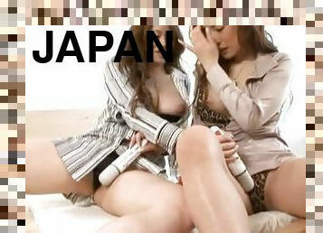 Dazzling Japanese Hotties Giving a Hot Lesbian Show