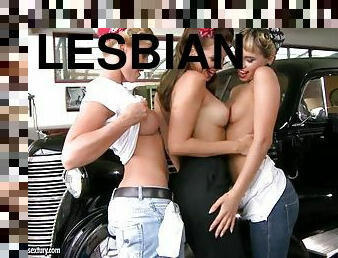 Three hot chicks have hot lesbian sex in the car service