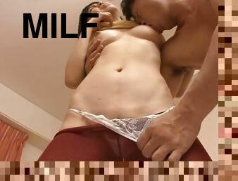 Warm Cum Inside Of Her Makes MILF Maki Amamiya Smile