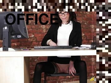 Pantyless Office Secretary Encourages You To Wank Off In Her Office