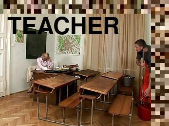 He pulls his college teacher's hair while fucking her on her desk