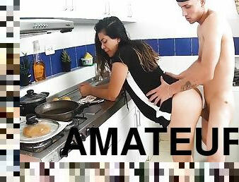 Young Amateur Latina Couple Homemade Fuck In Kitchen