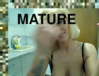 Wet mature whore webcam show masturbation