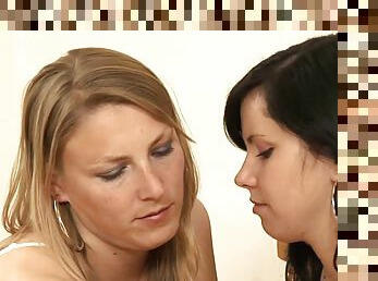 Mature lesbian women fuck each other with a strapon