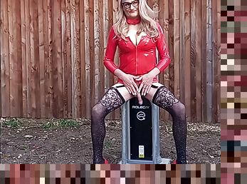 masturbation, en-plein-air, public, transsexuelle, amateur, travesti, britannique, lingerie, latex, solo