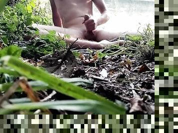 Fast Cum at the Lake