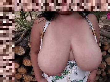 Mom 4k show Body Worship Outdoors