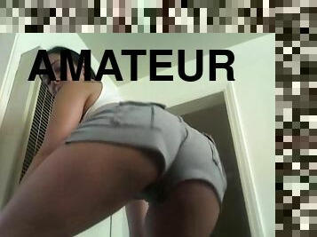 Naomy Waters in Sexy Shorts Shaking Her Ass and Dancing