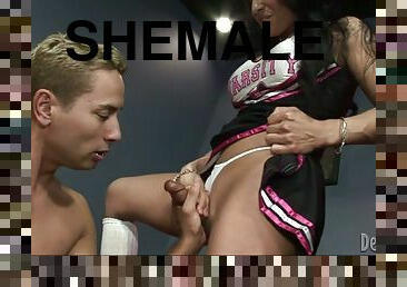 Transsexual cheerleader and a guy drill each others asses