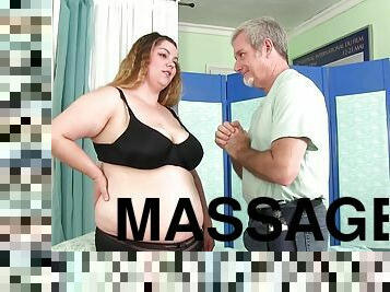 Sexy Fat Girl Baby Rose Gets Her Body, Twat and Ass Massaged