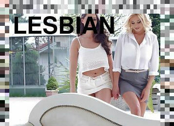 בחוץ, לסבית-lesbian, אמא-שאני-רוצה-לזיין, פומה, ארוטי, חצאית-מיני