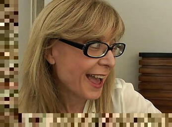 Nina Hartley is a skillful woman who knows how to make a cock stiff