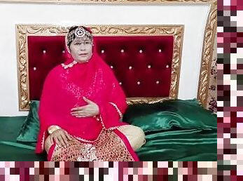 Most Beautiful Pakistani Mature Bride Sex With Dildo in Wedding Dress