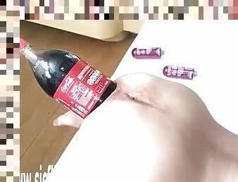 Fucking Her Loose Ass With a Huge Cola Bottle