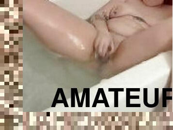 Masturbating in tub