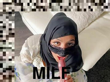 Petite Pakistani Hijabi MILF POV sex