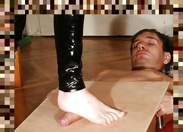 Beth Kinky In Cock Stomping &amp; Slapping Bare Feet By Latex Domina Hd