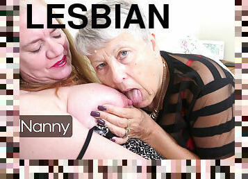OLDNANNY Two old lesbians play with each other's labia