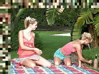 Two logging blond babes are fucking on picnic