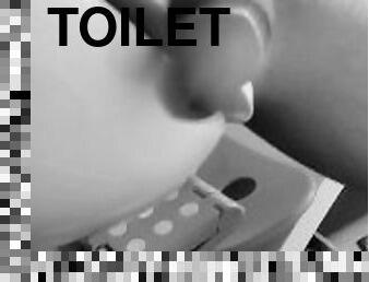 Toilet sitting