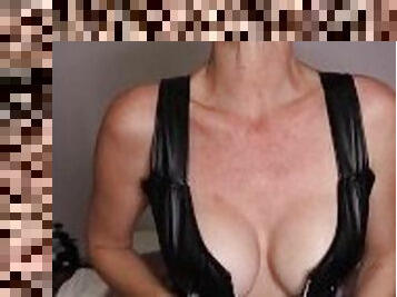 gros-nichons, amateur, milf, maman, point-de-vue, blonde, seins, fétiche, solo, fumer