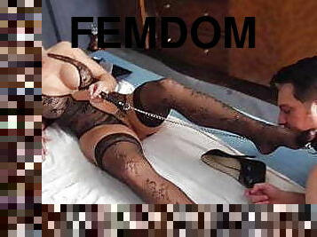 velike-joške, porno-zvezda, bdsm, sužnja, noge, nogavice, blond, fetiš, dominacija, femdom