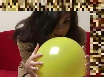 Mia in solo masturbation shows hot ass and natural tits while playing with balloon