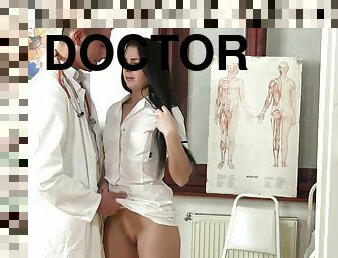 Nurse needs that hard doctor cock in her pussy