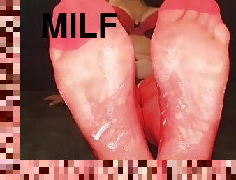 Spit fetish - spit on my feet who will come clean them ?? - latinafeet386