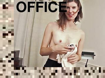 Kiyoko - Office Masturbation