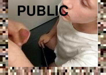 grosse, public, amateur, ejaculation-sur-le-corps, énorme-bite, ados, gay, compilation, belle-femme-ronde, hirondelle